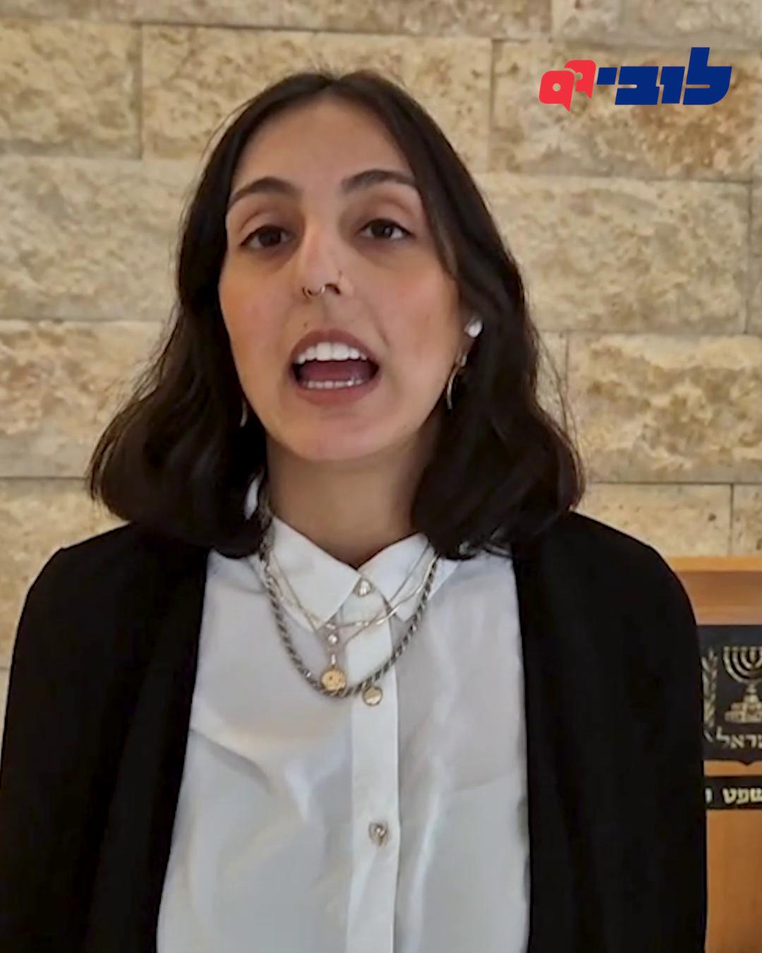 יצאנו היום מדיון בבית המשפט העליון בפרשת ׳סלייס׳, בה איבדו קרוב ל-7,500 חוסכים לפנסיה סכום של כ-850 מיליון שקלים. דרשנו מהמדינה להעמיד ערבות לטובת קרבנות הפרשה, כי הפנסיות של כולנו הן באחריות המדינה - ואם מחדל קרה תחת גופיה המפקחים של המדינה, עליה לקחת אחריות. שמחנו לגלות שנפלנו על אזניים כרויות - מחכים להחלטה ומקווים שיעשה צדק עם הנפגעים. מזמינים אתכם לקרוא על הפעילות שלנו להגנה על כספי הפנסיה של הציבור 👈 קישור בתגובות
