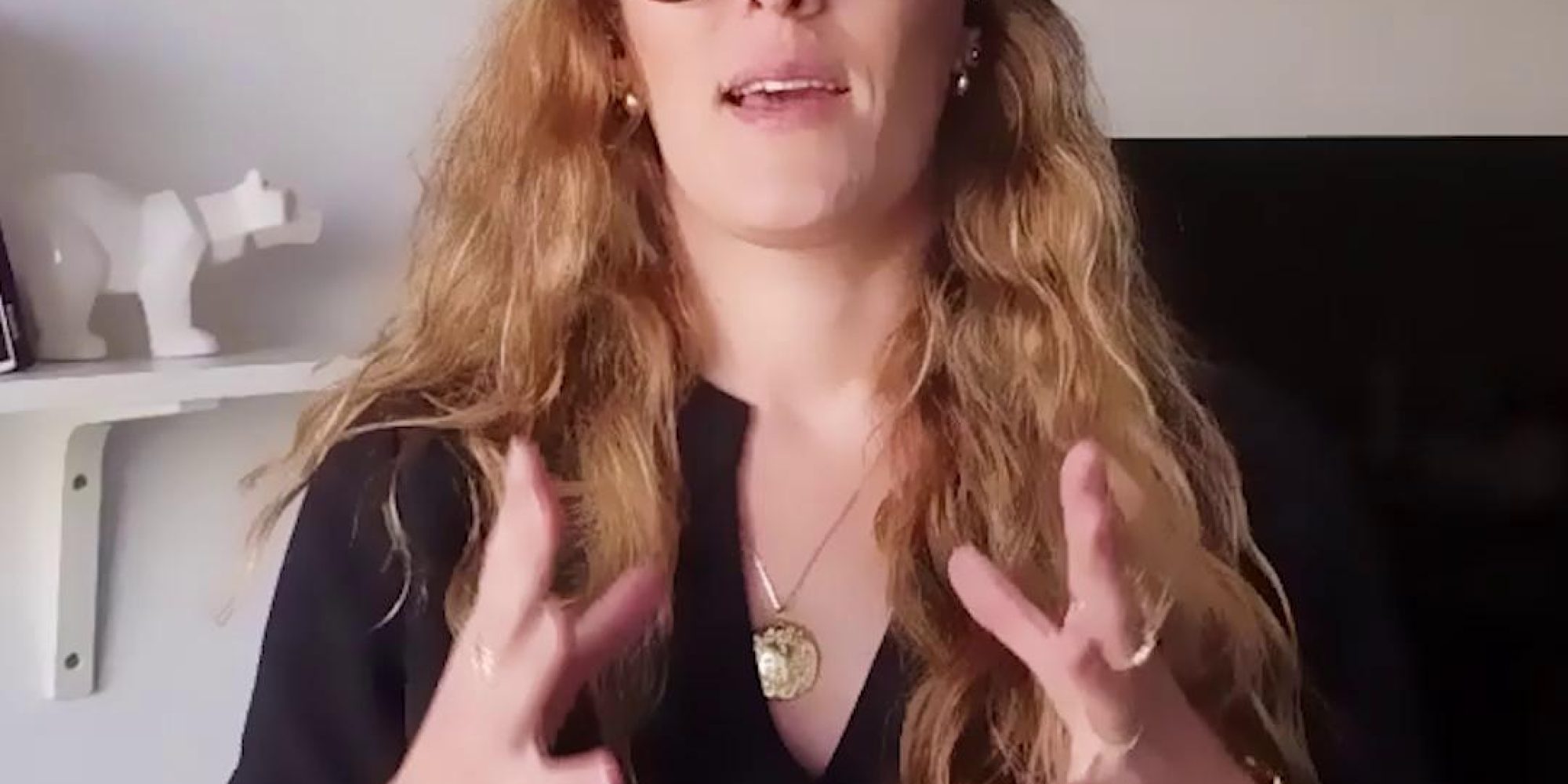 משקיעים בבורסה ורוצים לחסוך הרים של כסף? אנחנו בלובי 99, יחד עם רווח נקי, עובדים קשה למענכם, וממשיכים להעיר ולשפר כדי להביא לכם תחרות אמיתית על העמלות שאתם משלמים על מסחר בניירות ערך. צפו באחראית תחום רגולציה פיננסית, עו"ד (רו"ח) אלה תמיר שלמה מסבירה 👇
