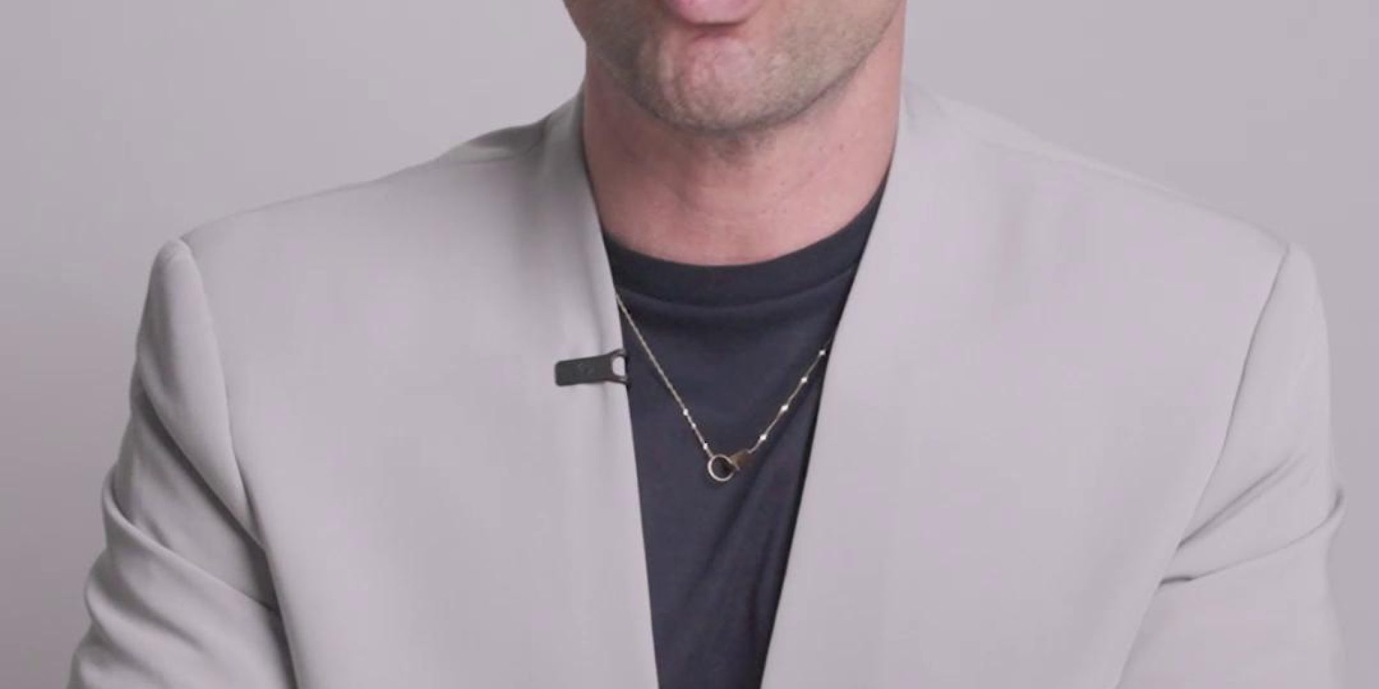 מה אנחנו עושים כדי להרחיב את מעגל החברים? ומי כותב לנו את הקריאייטיב ועורך סרטונים? צפו בסמנכ"ל גיוס המשאבים והקהילה שלנו, איתי לפיד, מסביר בפרק החדש בפינתנו '99 שאלות' איך הדברים עובדים מאחורי הקלעים: